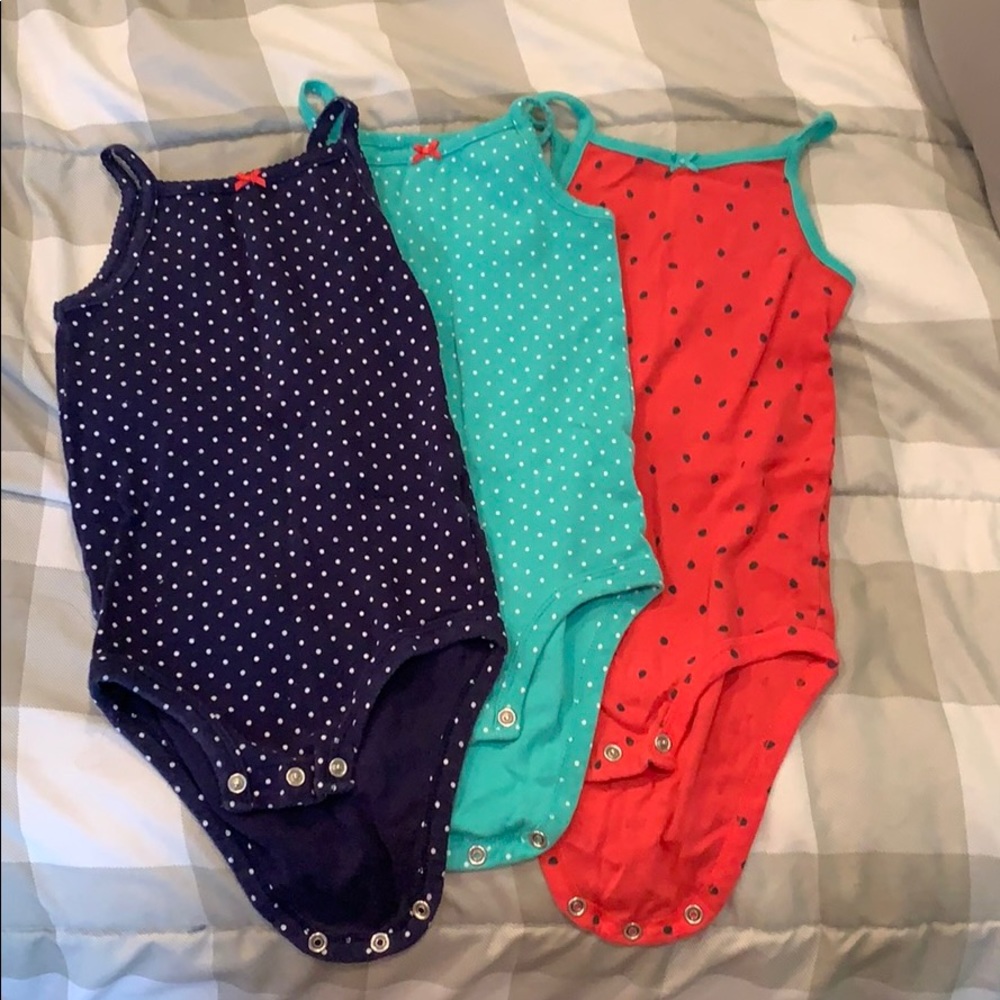 Carters onesies set